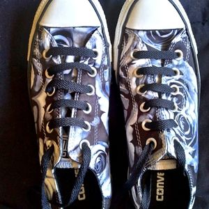 Converse Women's size 7 1/2